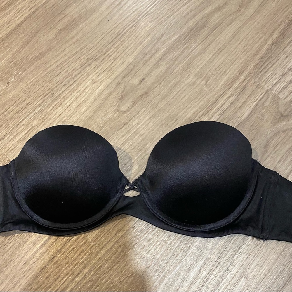 Black Strapless Bra